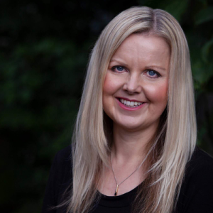 Dr Victoria Metcalf